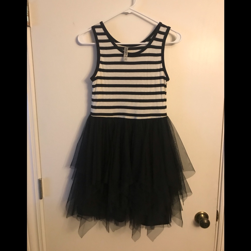 Girls dress